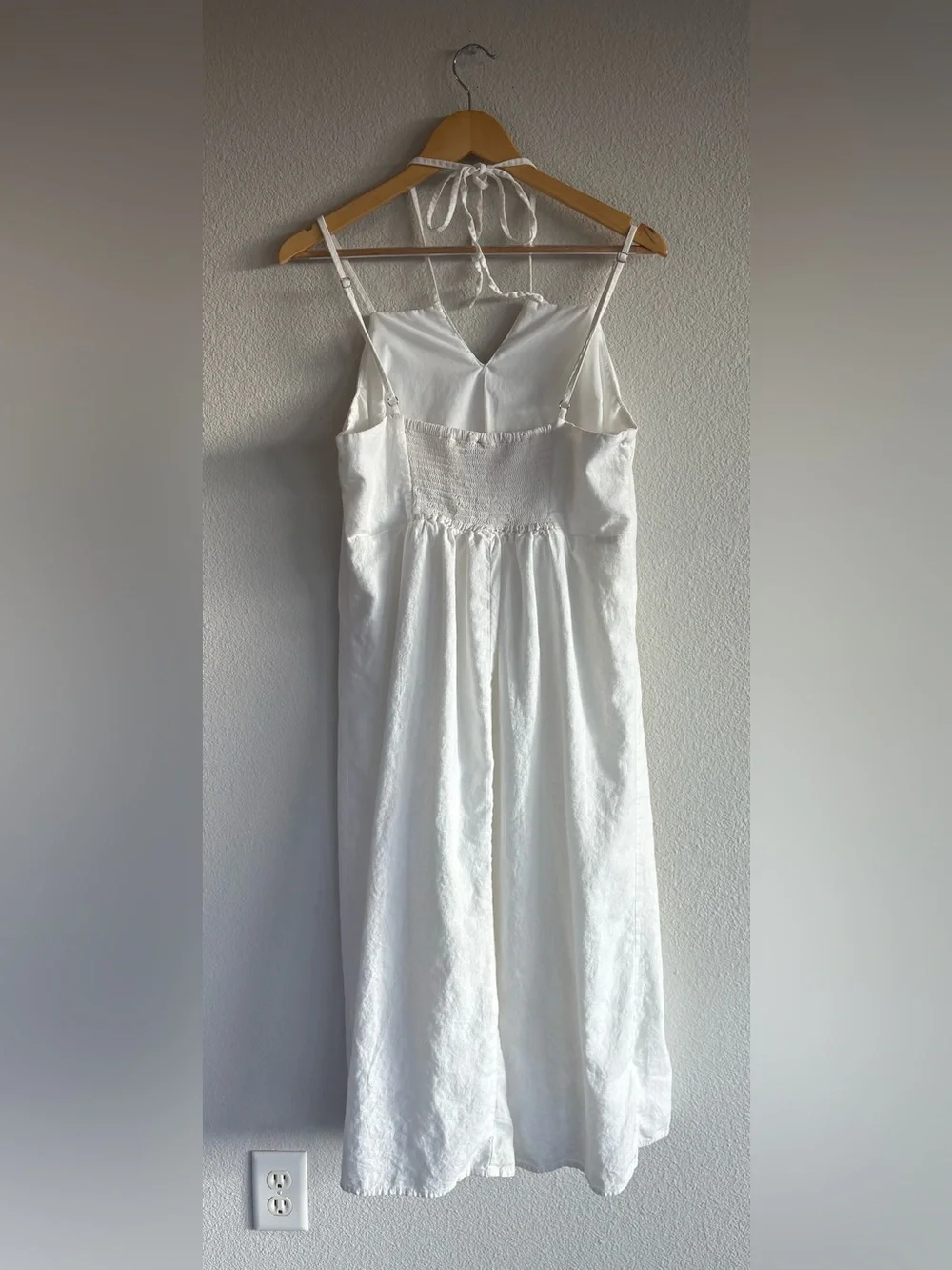 White Linen Summer Dress V-Neck Spaghetti Strap